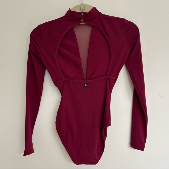 MARIIA Long Sleeve Dance Leotard w/Cutout Back, Size P, Excellent Condition - Picture 5 of 10